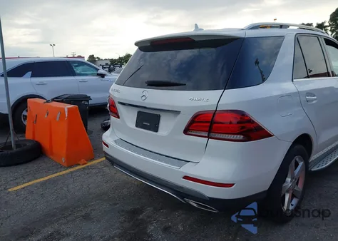 2016 Mercedes-Benz Gle 350 4Matic z USA, uszkodzony, nr VIN 4JGDA5HBXGA757635